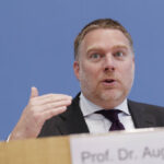 Mitglieder des Ethikrates blamieren die politischen Auftraggeber