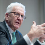 Ministerpräsident Kretschmann spricht in der ARD über seine Zeit als Maoist
