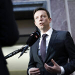 Ministerpräsident Tobias Hans versucht mit allen Mitteln die Stimmung an der Saar zu drehen