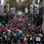 Breiter Protest in Australien, Unruhen im Iran und Sri Lanka, in China gespenstische Zustände