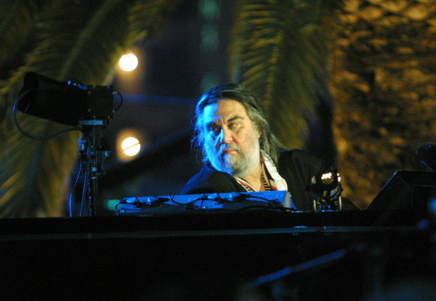 Vangelis komponierte prophetische Musik, die es heute vielleicht gar nicht mehr gäbe