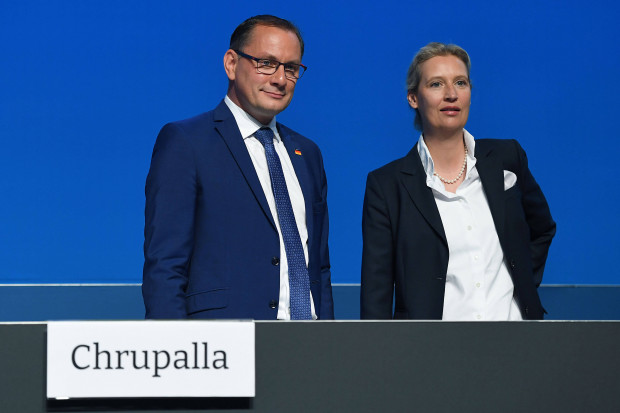 Chrupalla behauptet sich an AfD-Spitze – Weidel zur Co-Chefin gewählt