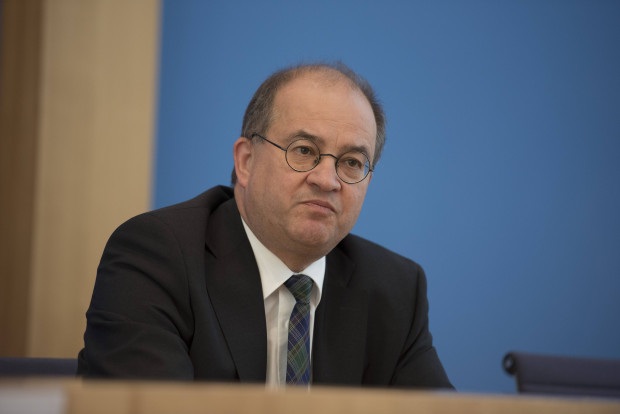 „Regierung und Medien beschädigen ihre Glaubwürdigkeit“