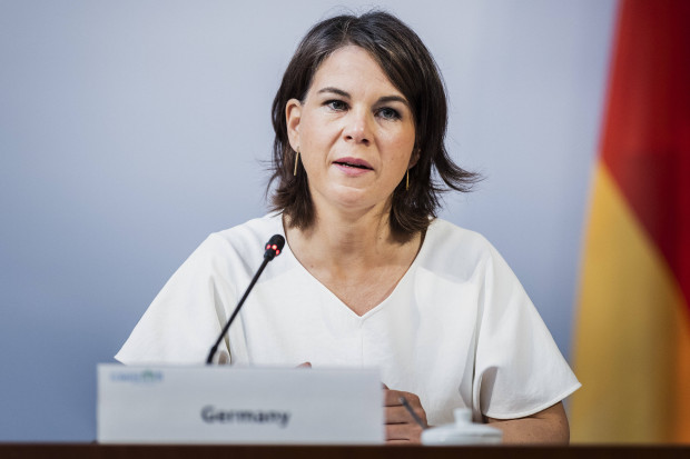 NGOler ins Auswärtige Amt
