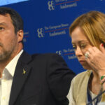 Kampagne nach bekanntem Muster gegen Meloni und Salvini