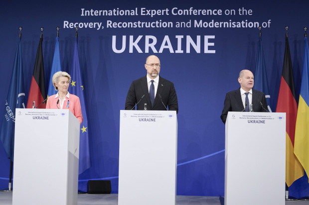 Die Milliarden für die Ukraine und die Frage, die deutsche Regierungspolitiker nicht stellen