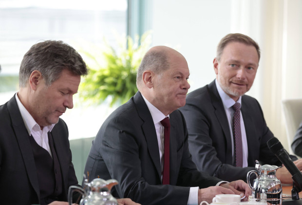 Christian Lindner, FDP, steuerpolitischer Vollzieher rotgrüner Verarmungspolitik