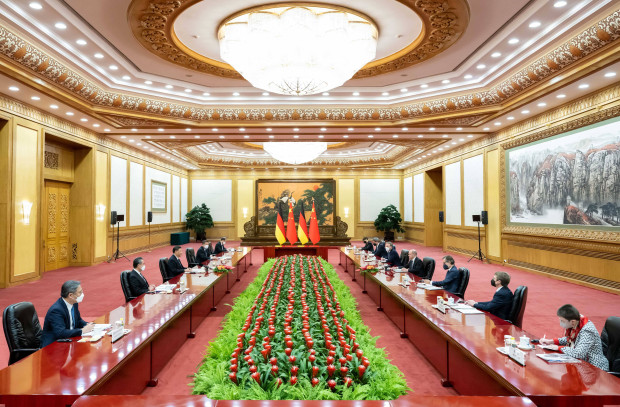 China verbittet sich „Einmischung“ – und mischt sich selbst ein, nicht nur in Deutschland