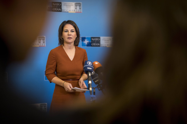 „Bruch der Zivilisation“: Baerbock verhebt sich an ihren Worten