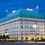 Lorenz Adlon: Wie der Hotel-Gründer auf der Suche nach Wilhelm II. starb