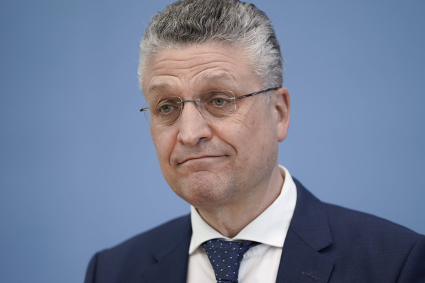 Versagte das Robert-Koch-Institut mit oder an Lothar Wieler?