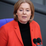 Ausgerechnet die Bundestagspräsidentin will eine zentrale politische Debatte abwürgen