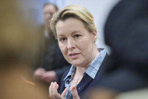 Franziska Giffey über Silvester-Randalierer: „Das sind doch fast alles Berliner Kinder“