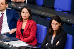 Wenn die Außenministerin zum Sicherheitsrisiko wird