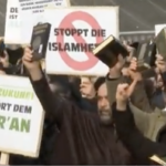 In Hamburg demonstrieren Tausende radikale Muslime gegen eine Koranverbrennung