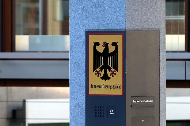 Karlsruhe lehnt Eilantrag gegen Nachtragshaushalt ab – mit seltsamer Begründung