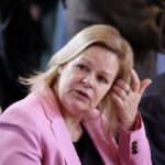 Nancy Faeser will bei Niederlage in Hessen Bundesinnenministerin bleiben