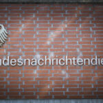 Der BND bezahlte Journalisten – doch die Offenlegung ihrer Gehälter ist „staatswohlgefährdend“