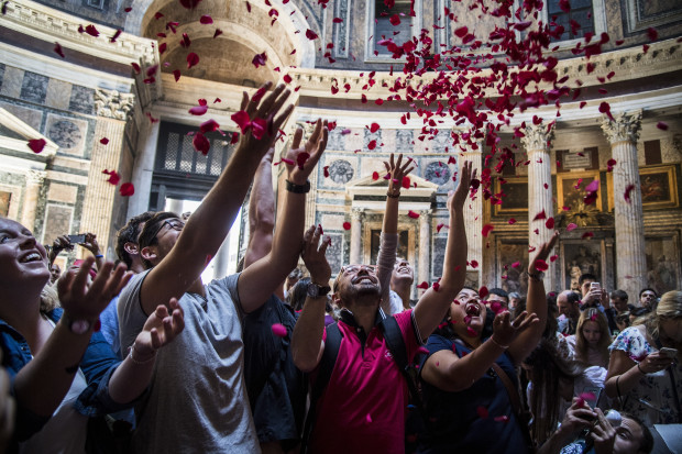 Vom wahren und falschen Charisma – und dem Geburtstag der Kirche