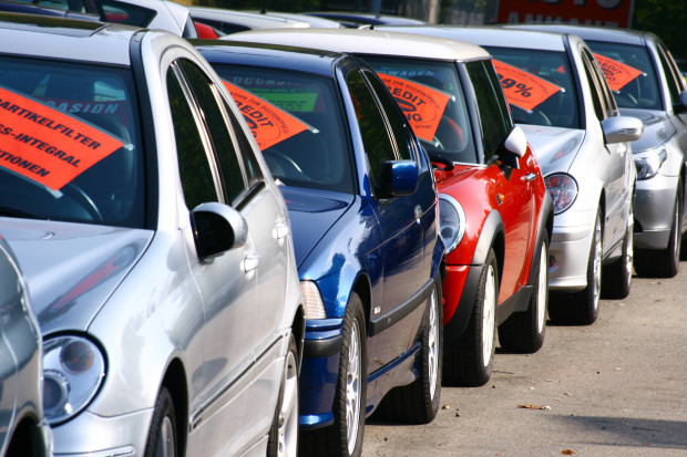 Die Schnäppchenjagd am Automarkt ist eröffnet