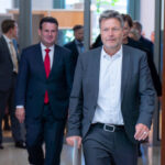 Heils Trauzeuge, oder: Wie man von einem Elefanten im Raum ablenkt