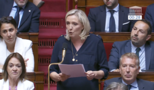 Le Pen klagt an: Was haben Sie aus Frankreich gemacht?