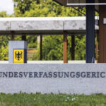 Karlsruhe: Erfolgreicher Eilantrag gegen die Gestaltung des Gesetzgebungsverfahrens zum Gebäudeenergiegesetz