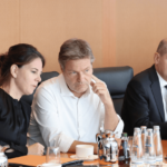 Lachen! Lachen! Das ist das Einzige, was noch hilft