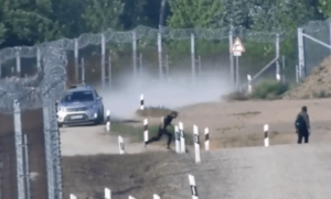 Große Gruppen gewaltbereiter Migranten mit Schusswaffen auf dem Weg nach Deutschland