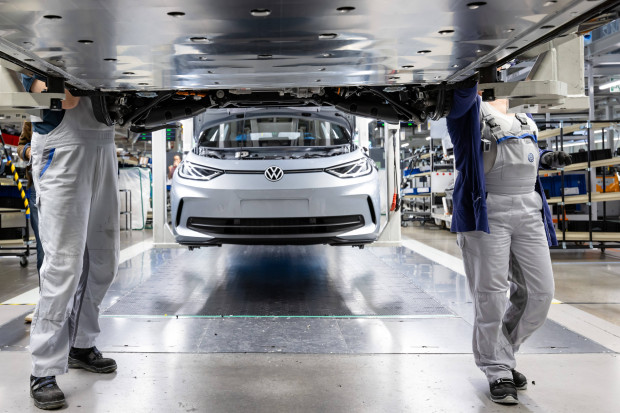 Volkswagen: Erste Entlassungen im E-Auto-Werk am Standort Zwickau