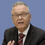 Hans-Jürgen Papier: Migranten ohne Asylgrund an Außengrenze zurückweisen
