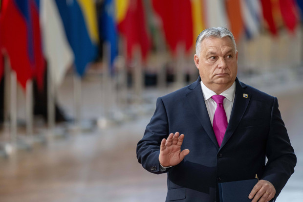 Und wieder verstecken sich alle hinter Orbán