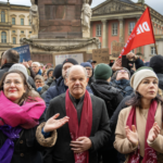 Die Staatsmänner verabschieden sich von der Mehrheit