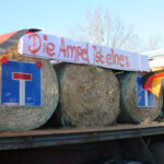 Protest mit Trucks, Treckern und Transportern
