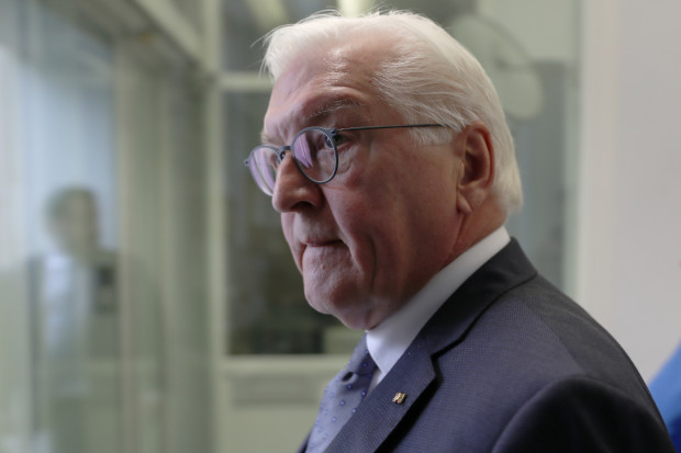 Steinmeier fordert „gesamtgesellschaftlichen Schulterschluss“