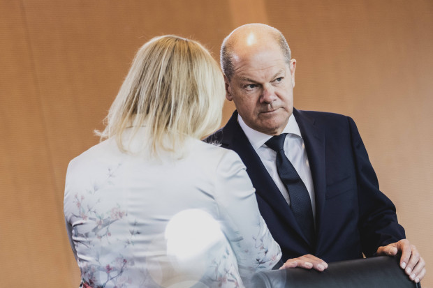 Nicht das Volk, die Regierung rutscht zunehmend ins Extreme