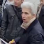 „Weiß Ihr Chef, was Sie hier machen?“