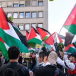 Junge Muslime: Fast die Hälfte will den Gottesstaat