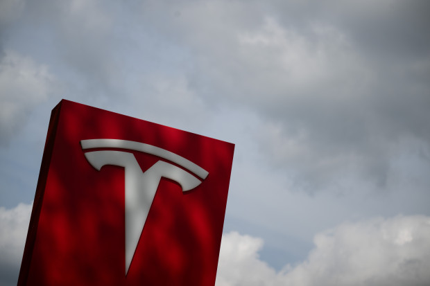 Teslas Stern sinkt