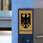 Ex-Präsidenten des Bundesverfassungsgerichts für dessen besseren Schutz