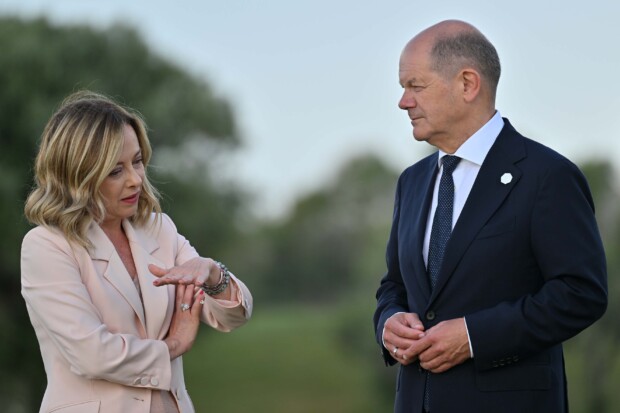 Frankreich und Deutschland versuchten, Meloni bei EU-Spitzenjobs zu überrumpeln