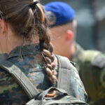 Wehrpflicht für alle! Frauen an die Front?