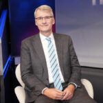 Elmar Theveßen, Ihr Experte für alle Fälle