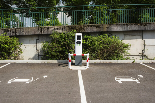 Experten rechnen mit 5 statt 15 Millionen E-Autos im Jahr 2030
