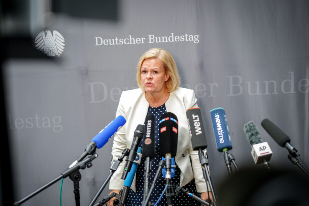 Wichtige Eilmeldung: Ihre Wählerstimme ist uns wirklich wichtig