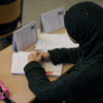 Umfrage unter Lehrern: Westlich gekleidete Mädchen gelten oft als ‚unrein‘ oder ‚haram‘