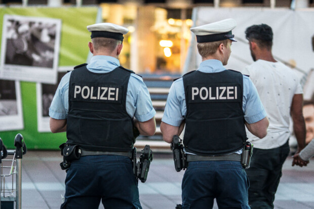 SPD-Bundestagsfraktion will Gesetz zur Abschiebung nur noch als „Kann-vielleicht-Gesetz“ anwenden