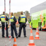 GdP: Flixbusse umfahren Grenzkontrollstellen, nehmen Landstraßen