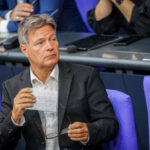 Schrumpfen der Wirtschaft: Habeck-Memory im Bundestag