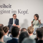 Die FAZ ist echt in Annalena Baerbock verliebt